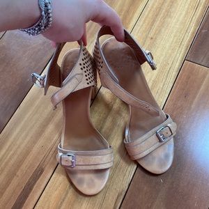 Marc Jacobs Tan Sandals